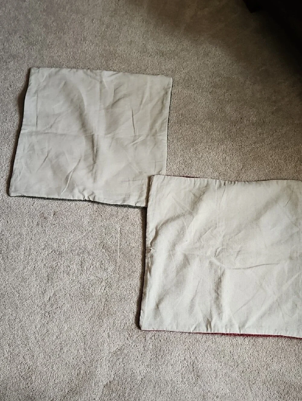 Pottery Barn Linen and Cotton Woven Red and Green Pillow Covers